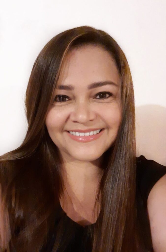 Karen Solís (Costa Rica) – Practicante Senior*