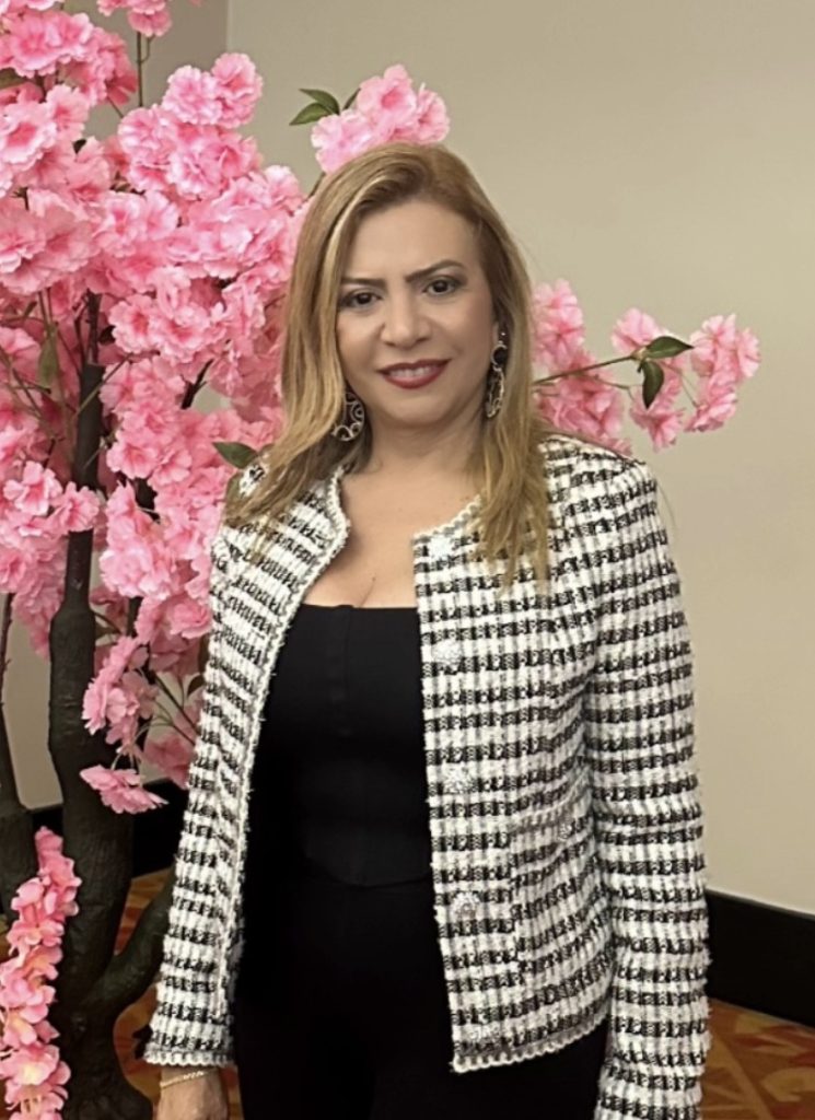 Leyda Velásquez (Venezuela y Panamá) – Practicante Senior*